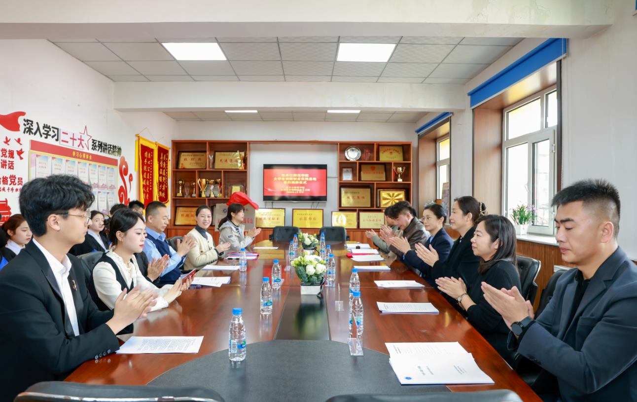 久青草无码视频在线观看第一苞