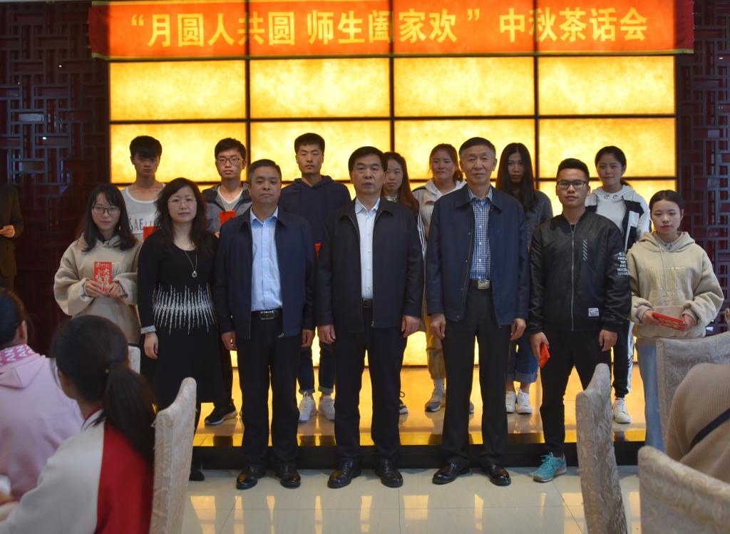 久青草无码视频在线观看第一苞